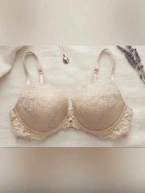 smart & sexy Lace Crisscross Push-Up Bra in Beige